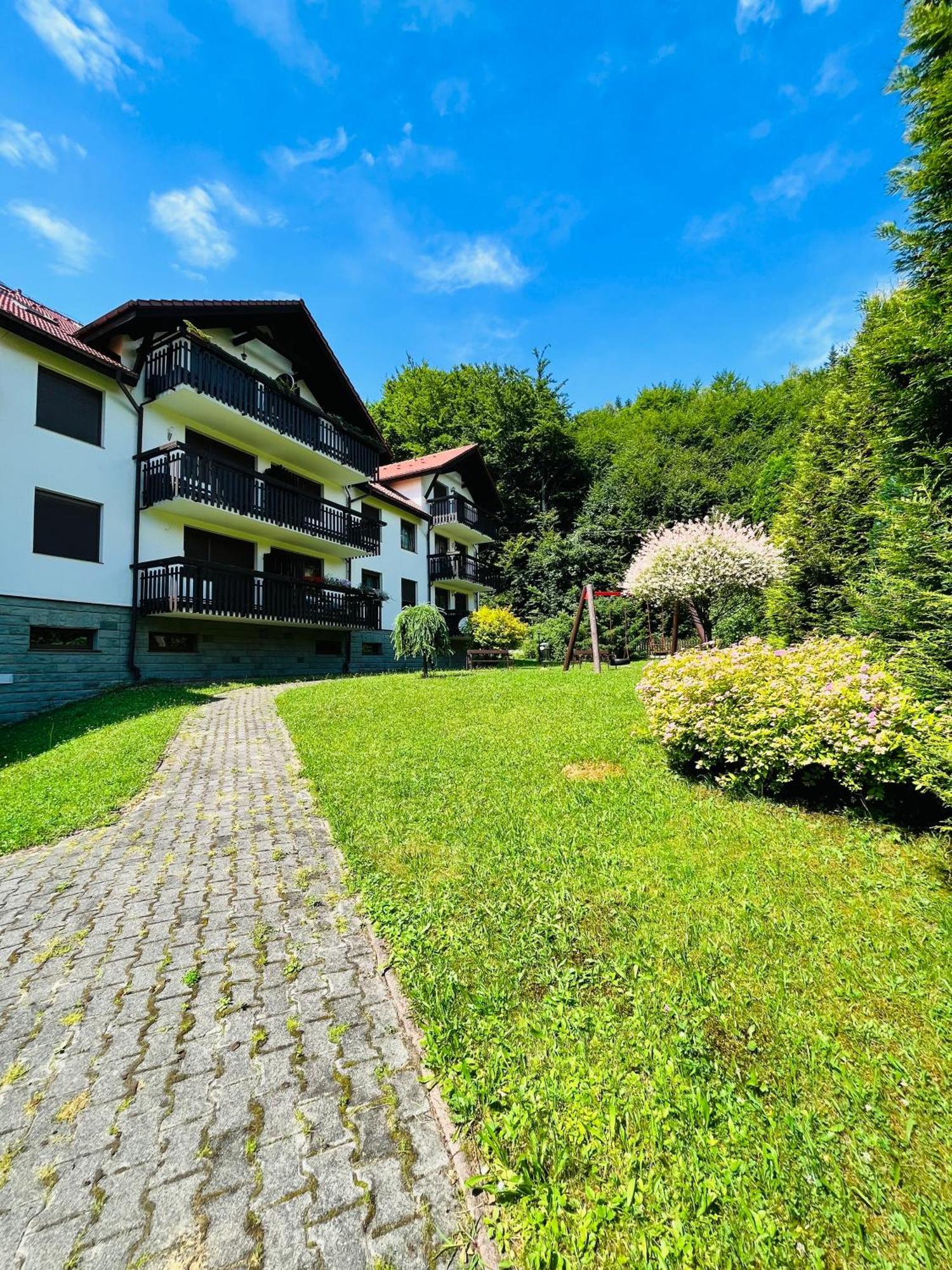 Apartament Rodzinny Retro Gorska Holdimex By Rentilopl Szczyrk Dış mekan fotoğraf